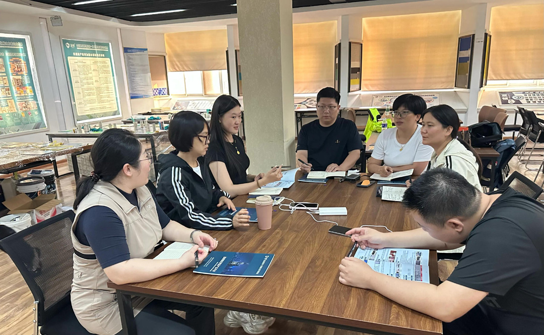 黄岛永固源防水修缮团队参加蓝顿修缮行业交流沙龙会1.jpeg